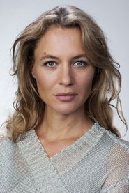 Julia Thurnau portrait