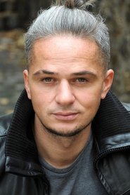 Yannick Ruiz portrait