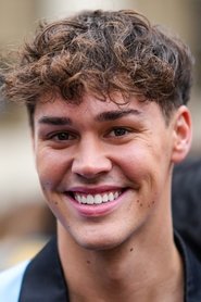 Noah Beck portrait
