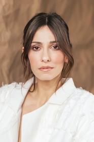 Dana Rogoz portrait