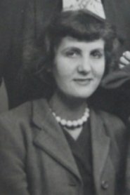 Vera Linnecar portrait