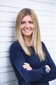 Melony Lewis portrait