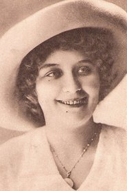 Renée Sylvaire portrait