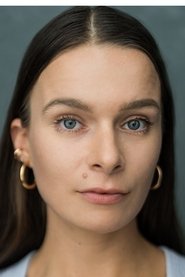 Hayley Reeve portrait