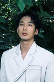 Tuấn Trần portrait