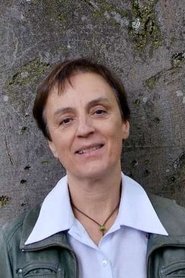 Lisa Eder portrait
