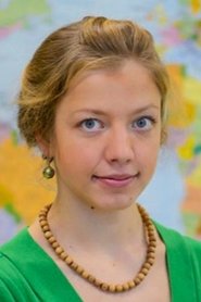 Paula Solvak portrait