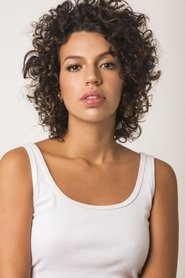 Thainá Gallo portrait