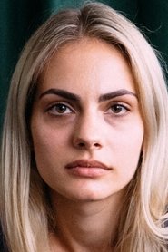 Tara Thaller portrait