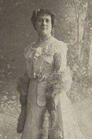 Adriënne Solser portrait