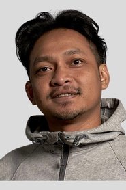 Greg Arya portrait