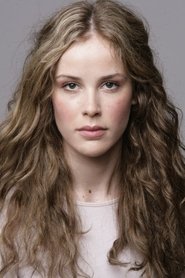 Carla Juri portrait