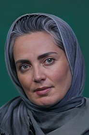 Pantea Cyrus portrait