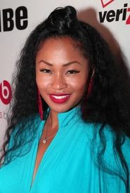 Tae Heckard portrait