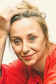 Fatoş Sezer portrait