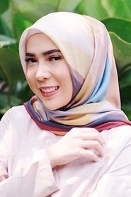Fitri Tropica portrait