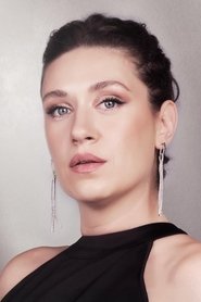 Gözde Cığacı portrait