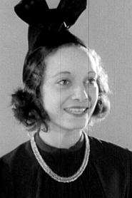 Gloria Press portrait