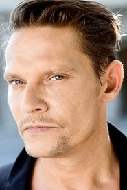 Roberto Thoenelt portrait