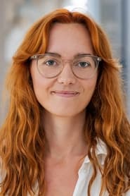 Emma Poppe portrait