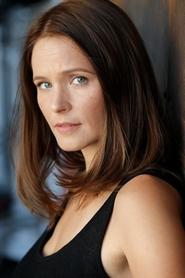 Erin Kelly portrait