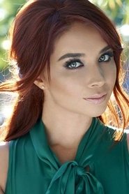 Daniela Luján portrait
