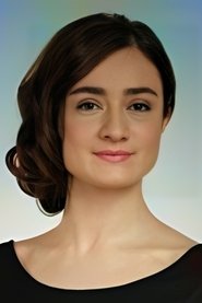Özlem Ünaldı portrait