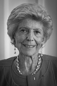 Hélène Carrère d'Encausse portrait