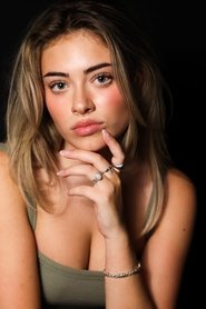 Bella Mraz portrait