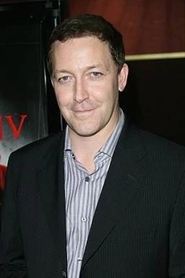 Simon Reynolds portrait