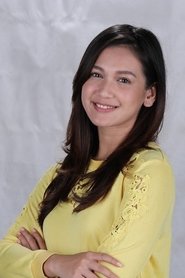 Dea Annisa portrait