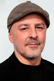 Roberto Álamo portrait