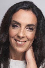 Tânia Alves portrait