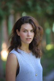 Lea Mihevc portrait