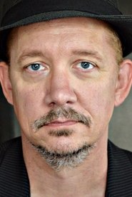 Tom Wood portrait