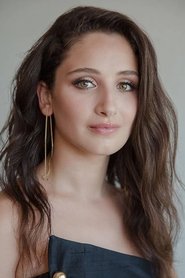 Gökçe Akyıldız portrait