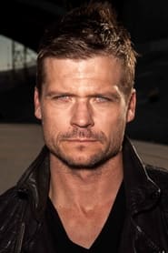 Bailey Chase portrait