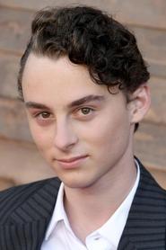 Wyatt Oleff portrait