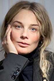 Ida Engvoll portrait