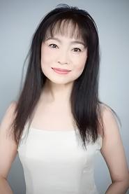 Tsuzuki Kayako portrait