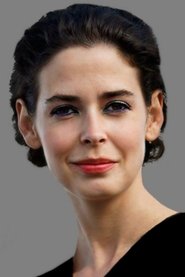 Pelin Batu portrait
