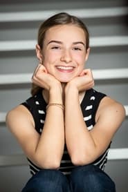 Kira Kortenbach portrait
