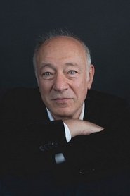 Simon Bakhouche portrait