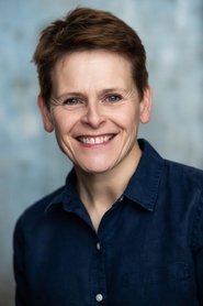 Melanie Revill portrait