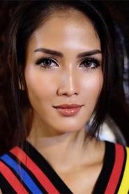 Aulia Sarah portrait