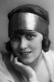 Lo Bergner portrait