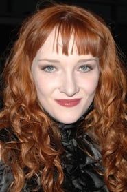 Scarlett Pomers portrait