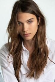 Larissa Gomes portrait