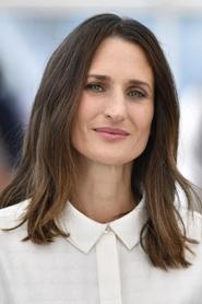 Camille Cottin portrait