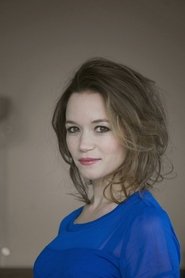 Chloé Stefani portrait